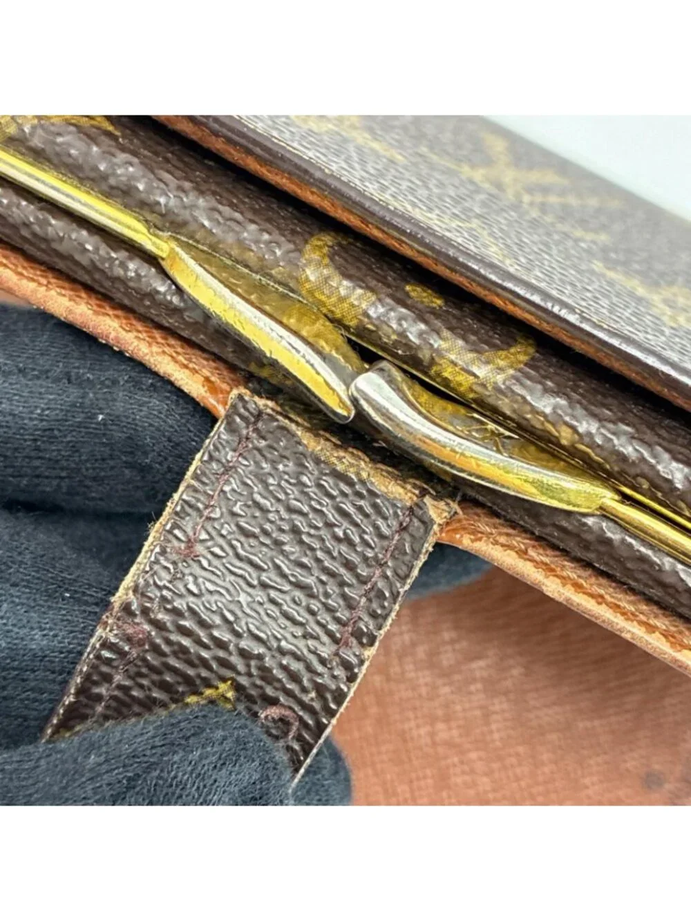 Louis Vuitton Monogram Porte Monnaie Billets Viennois Bifold Wallet Kiss Lock